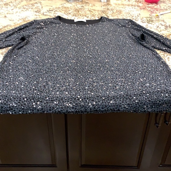 Women’s top - Picture 3 of 6